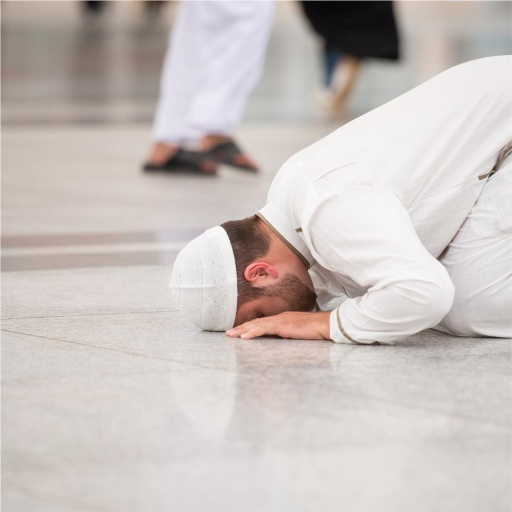 Mekke ve Medine’de Namaz Kılmanın Faziletleri